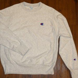 CHAMPION Silver Grey Crewneck Oversized "C" Logo Sweatshirt Size Small (S) NWOT